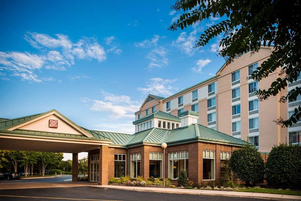 Hilton Garden Inn Panama City Exterior photo