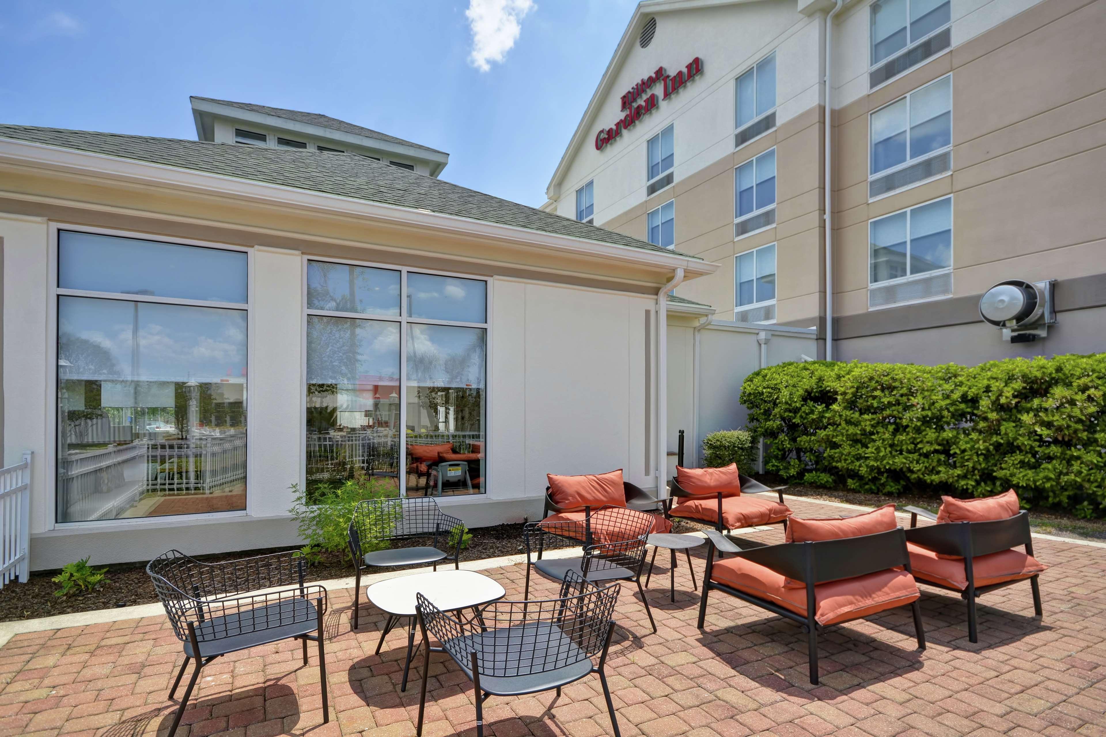 Hilton Garden Inn Panama City Exterior photo