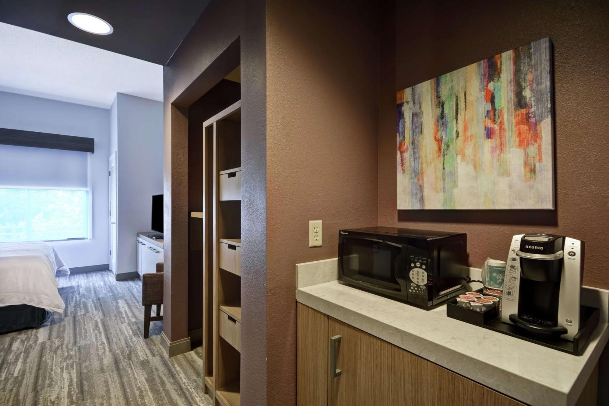 Hilton Garden Inn Panama City Exterior photo